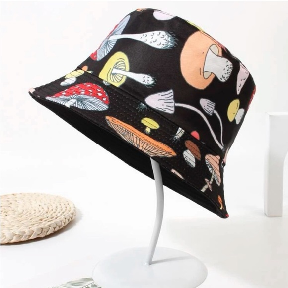 Rave Mushroom Print Swim cover up tie front & reversible bucket hat - Picture 7 of 9